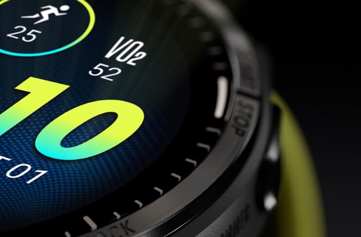 Il nuovo Garmin Forerunner 965 usa l’AMOLED e dura tre settimane