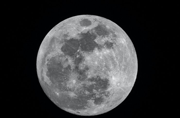 Per invadere la Luna serve l’ora giusta