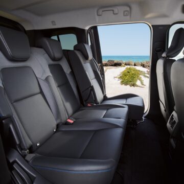 Nissan Townstar 100% elettrico arriva anche in versione Combi per il mercato europeo