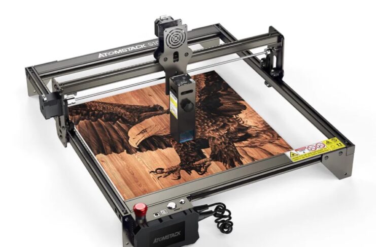 La macchina a incisione laser Atomstack S10 Pro è scontata con un codice