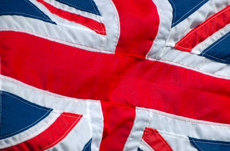 Regno Unito, disegno di legge con multe miliardarie per aziende come Apple e Google che violano regole