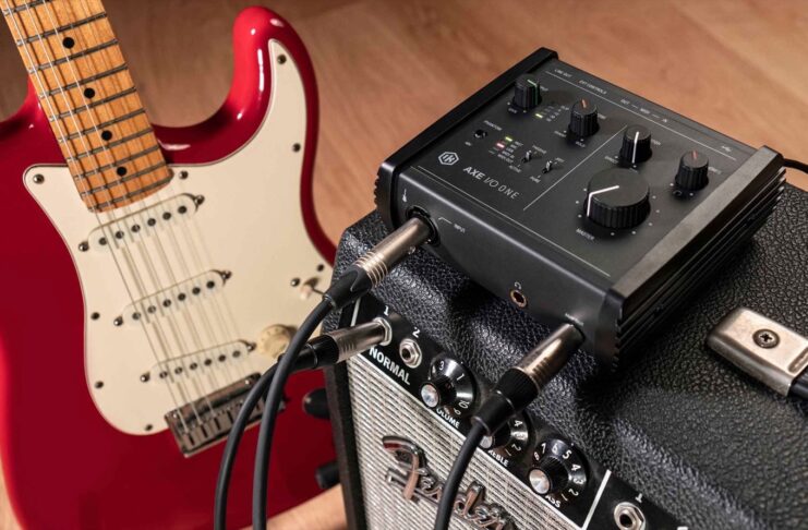L’interfaccia audio AX I/O ONE di IK Multimedia è pensata per i chitarristi