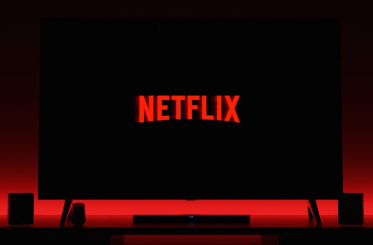 Il piano base di Netflix con pubblicità presto si vedrà meglio