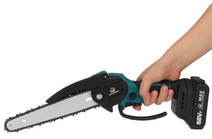 VIOLEWORKS 88VF è la motosega elettrica senza fili da 3.000 Watt