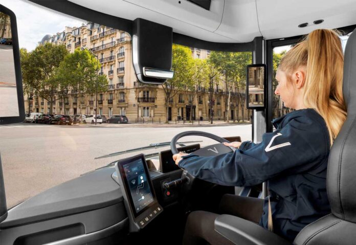 Volvo Trucks collabora con Nexyad per un avanzato sistema di assistenza alla guida