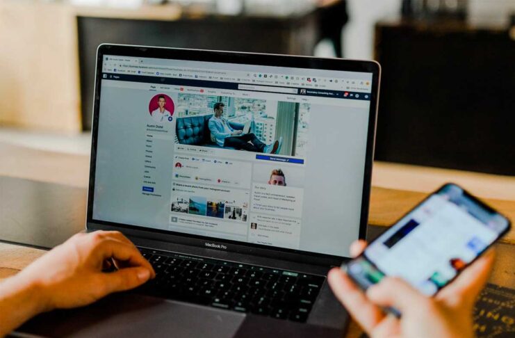 Facebook ha 3 miliardi di utenti, la maggior parte anziani