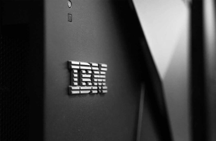 IBM bloccherà nuove assunzioni per posizioni tecniche a causa dell'AI