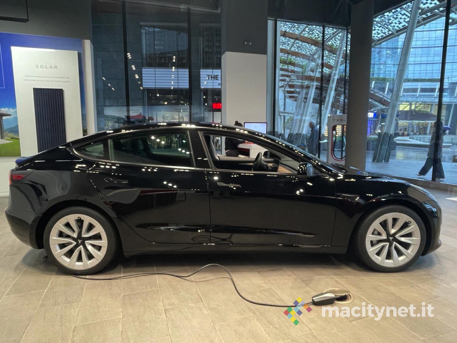 Tesla daniele macity milano 14