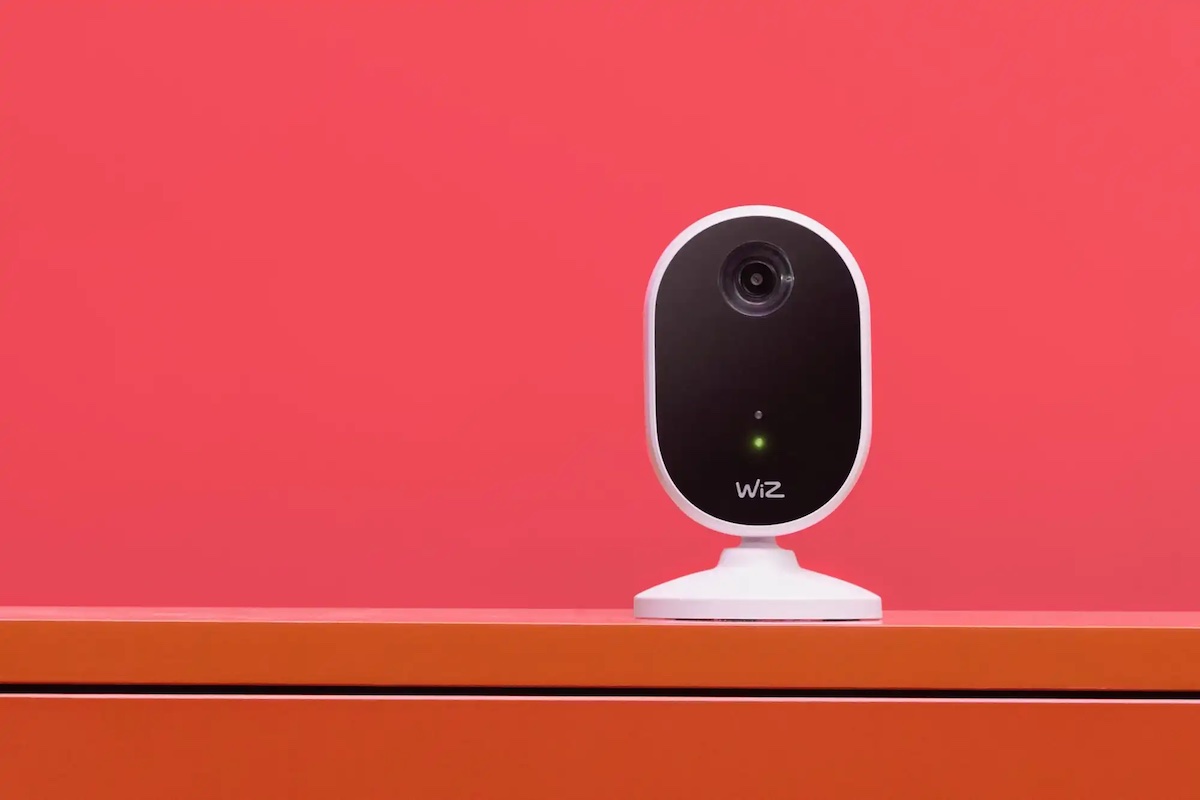 WiZ rileva intrusi in casa con luci smart e Wi-Fi