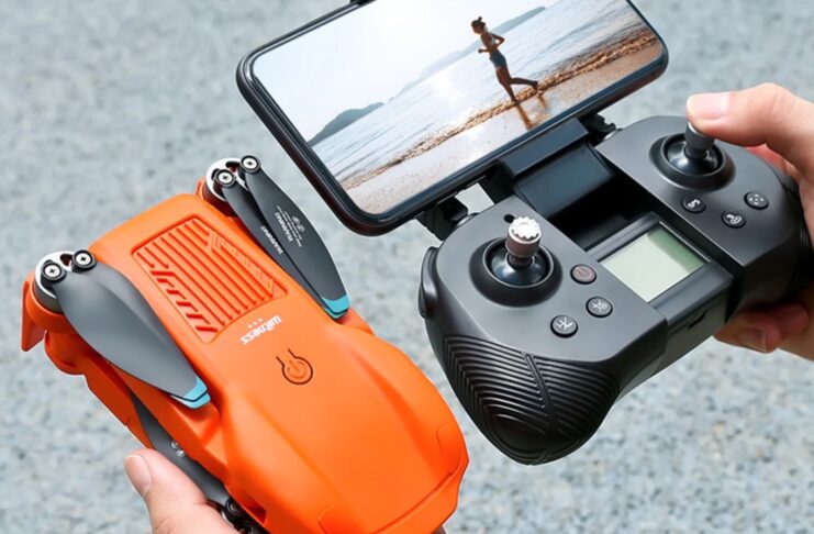 F12, il camera drone che registra in 4K è scontato del 56%