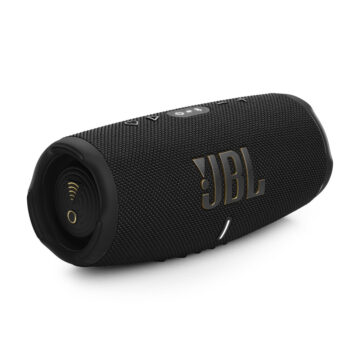 Gli speaker JBL Boombox 3 e JBL Charge 5 disponibili in versione Wi-Fi