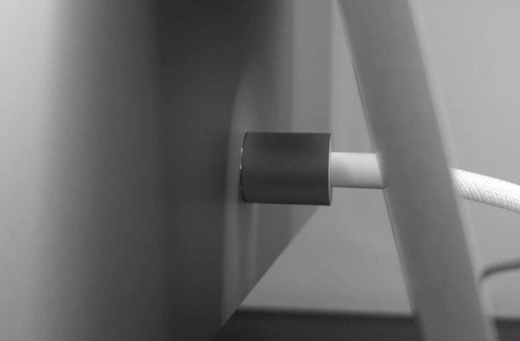 Apple ora vende l'alimentatore dell'iMac 24