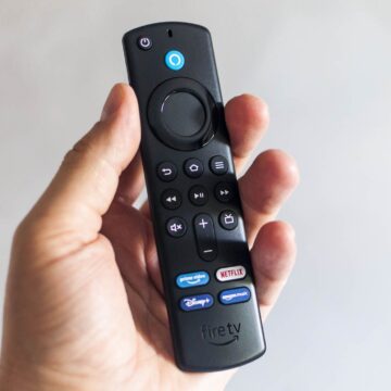 Recensione Amazon Fire TV Stick 4K, il lettore multimediale con Alexa stupisce, ma può migliorare