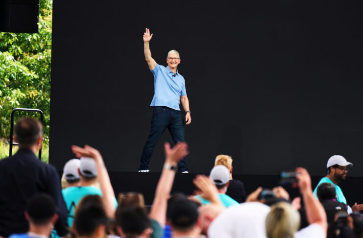 Perplessi su Apple Vision Pro? Non sottovalutate mai Tim Cook