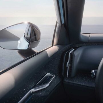Volvo EX30, nuovo SUV compatto completamente elettrico