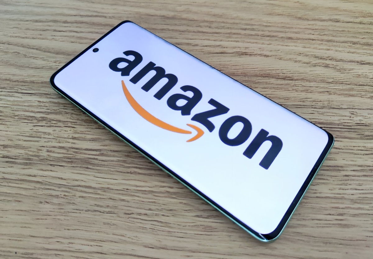 Amazon denunciata, milioni di abbonati Prime non sanno di esserlo