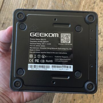 Recensione Mini IT 11 di Geekom, il mini PC potente e bello da vedere