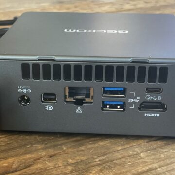 Recensione Mini IT 11 di Geekom, il mini PC potente e bello da vedere