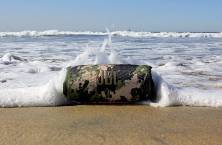 Da JBL speaker portatili e auricolari per la colonna sonora dell’estate