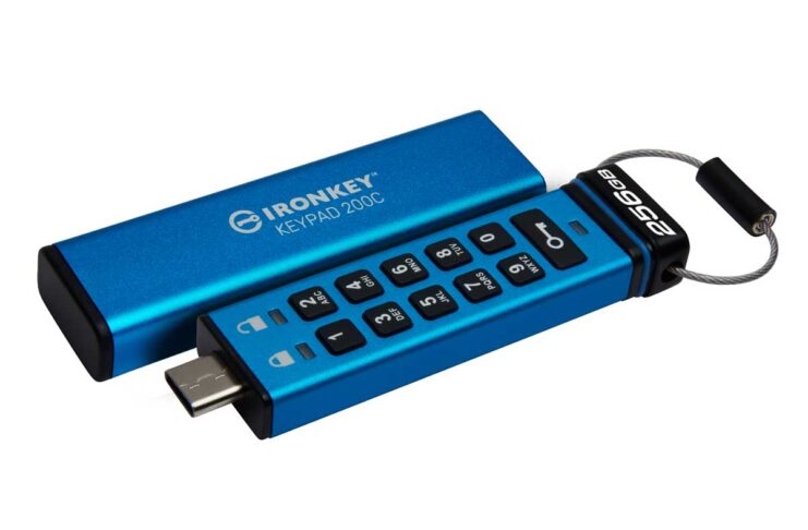 Kingston, la chiavetta IronKey con keypad anche in variante USB-C