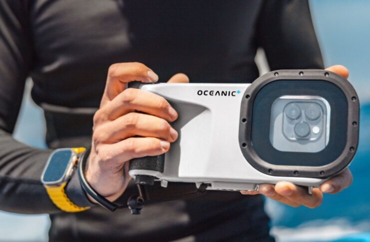 Con Oceanic+ Dive iPhone diventa computer e videocamera subacquei