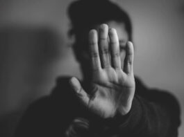 Apple tra sistemi antipedofilia e rispetto della privacy con le nuove regole UE Il Garante mette in guardia chi condivide il video della violenza di Palermo