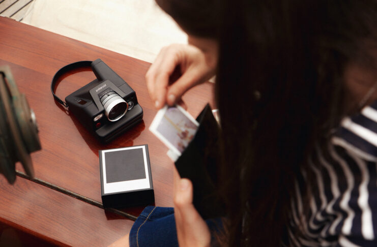Polaroid I-2 l’istantanea torna con messa a fuoco automatica e controlli manuali
