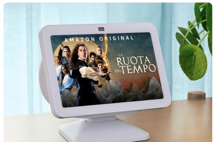 Echo Show 8 di terza generazione migliora l'audio e aumenta la compatibilità domotica