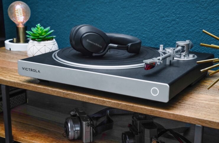 I giradischi Victrola riaccendono l’amore per il vinile
