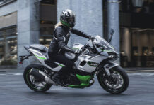 Kawasaki Ninja 7 è la prima moto ibrida