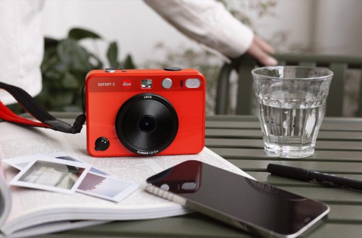 Leica Sofort 2, fotocamera istantanea con memoria integrata