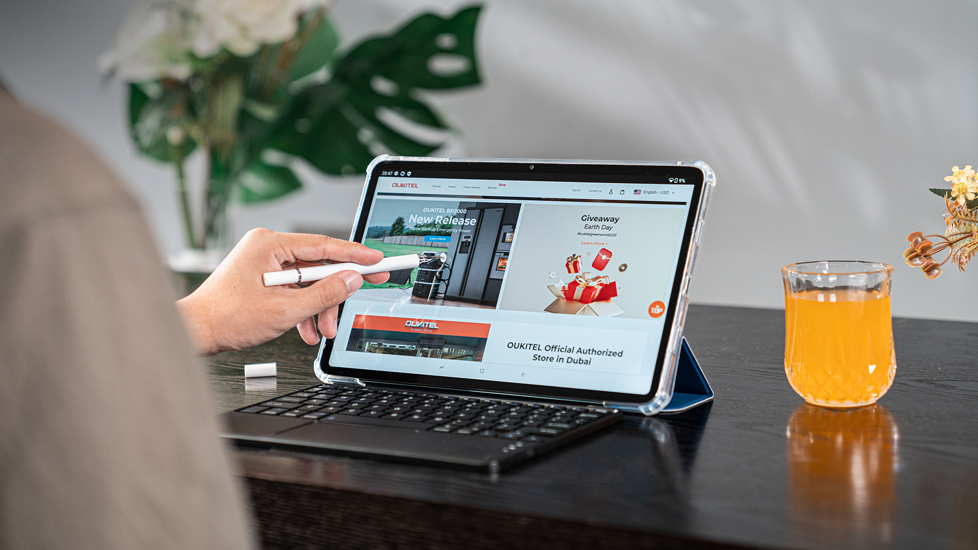 Oukitel, top di gamma rugged phone WP30 Pro da 120 W e 5G e tablet OT5 da 12'' in arrivo su AliExpress