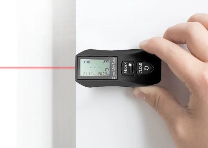 Pracmanu, telemetro laser in offerta a soli 9,92 €
