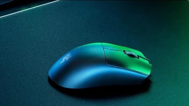 Recensione Razer Viper V3 Hyperspeed, ottima tecnologia in un mouse normale solo in superficie Recensione Razer Viper V3 Hyperspeed, ottima tecnologia in un mouse normale solo in superficie