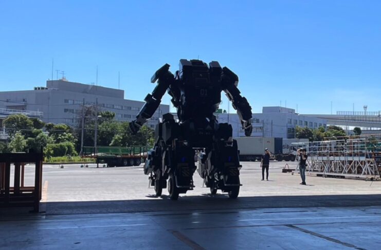 Tsubame Archax è il mech stile Gundam per miliardari