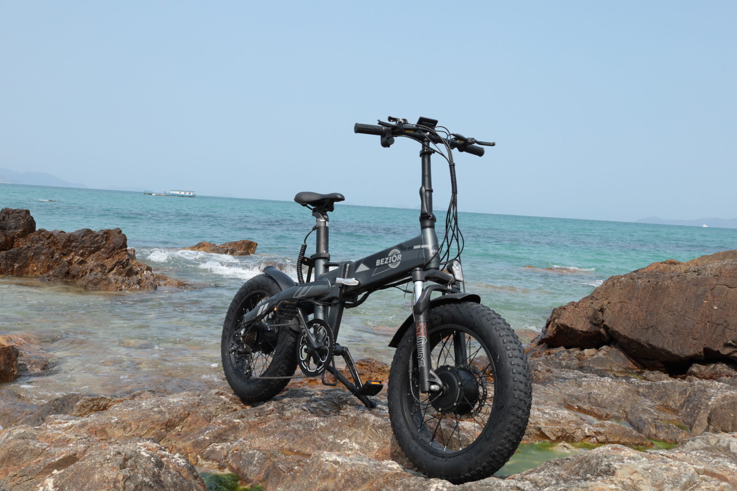 BEZIOR XF005, la bici elettrica da montagna con motori potenti