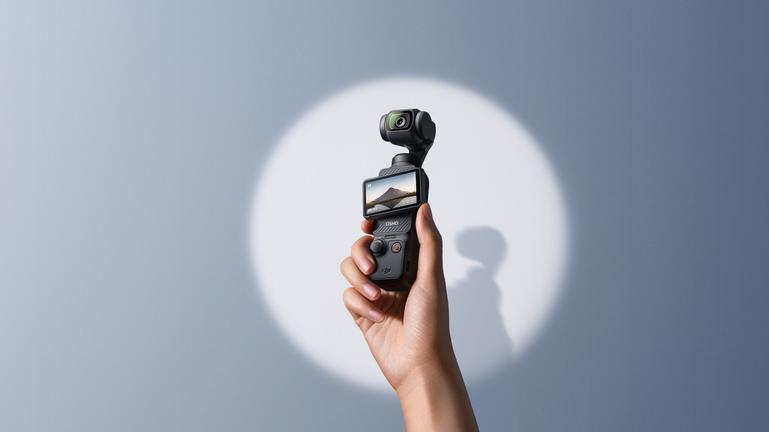DJI Pocket 3, arriva la terza revisione delle fotocamere tascabili