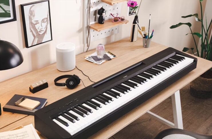 Il pianoforte digitale Yamaha P-145 è scontato al Black Friday