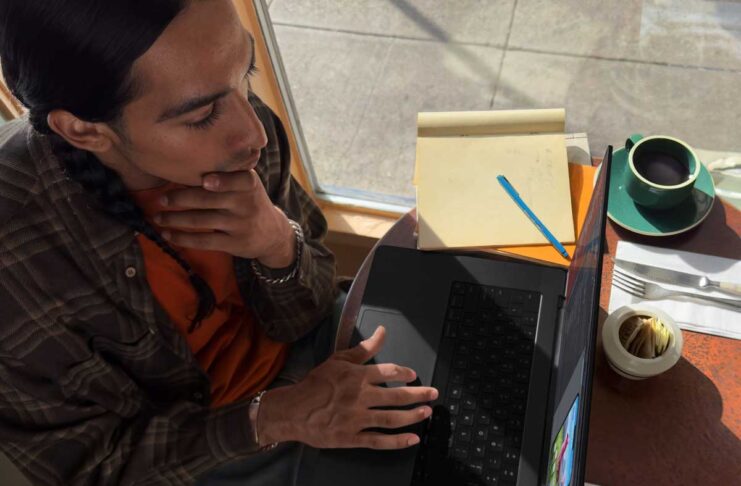 iFixit ha smontato i MacBook M3 e svela come nasce il nero siderale