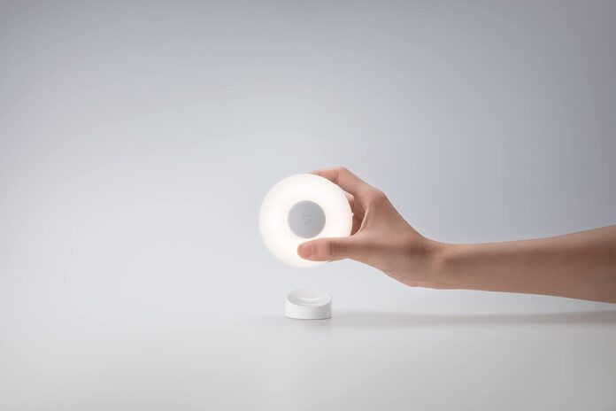 Mi Motion-Activated Night Light 2 di Xiaomi, la lampada notturna automatica a 15 euro su Amazon