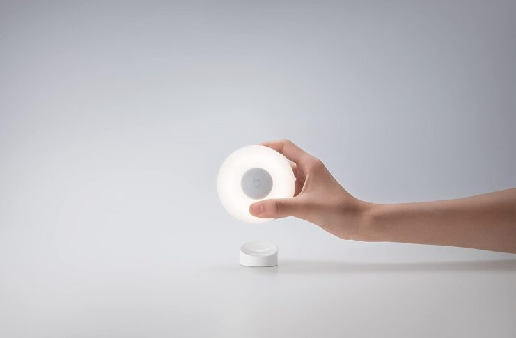 Mi Motion-Activated Night Light 2 di Xiaomi, la lampada notturna automatica a 15 euro su Amazon