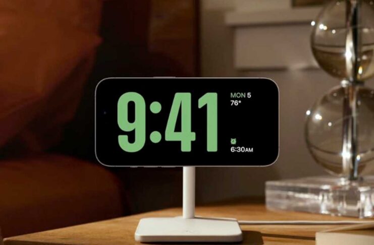 Come utilizzare la modalità StandBy quando iPhone è in carica