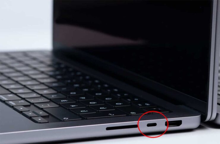 Apple può capire se un liquido ha danneggiato le porte USB-C dei Mac