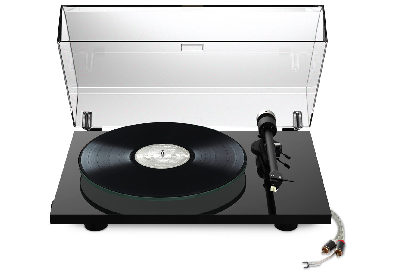 Pro-Ject T2W è il giradischi che trasmette la musica via Wi-Fi Pro-Ject T2W è il giradischi che trasmette la musica via Wi-Fi