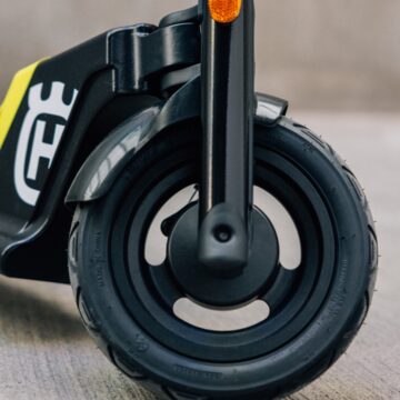 Skutta, nuovo monopattino elettrico di Husqvarna