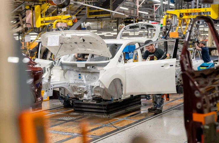 Nissan, tre nuove elettriche e una nuova gigafactory nel Regno Unito