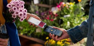 In Francia il Tap To Pay di iPhone per i commercianti, possibile accettare pagamenti senza hardware aggiuntivo