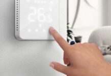 Termostato Meross compatibile HomeKit, Alexa e Google in super sconto Termostato Meross compatibile HomeKit, Alexa e Google in sconto a metà prezzo
