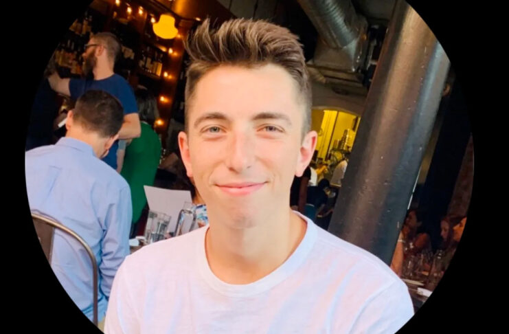 Zach Kahn è il responsabile PR di Apple per Vision Pro