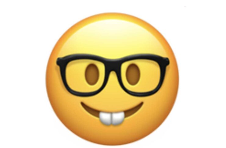 Bambino 10 anni lancia petizione per chiedere a Apple di cambiare l'emoji del nerd